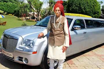 ManiD_760's tweet photo. #DharampalGulati #RIPMDH https://t.co/OptDAUd73e