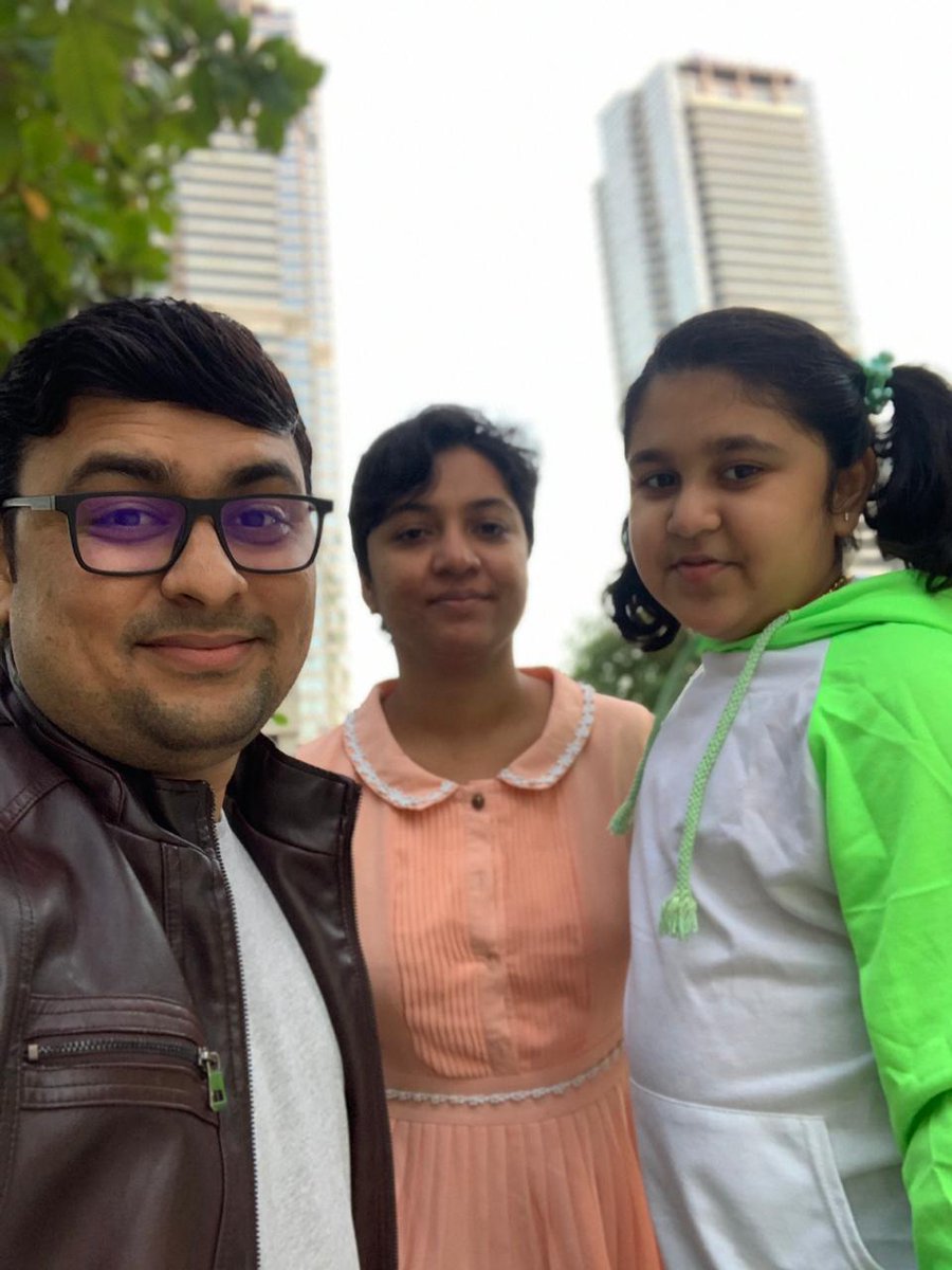 RinkyPiyushJain's tweet photo. #familtime https://t.co/6V38wccFDq