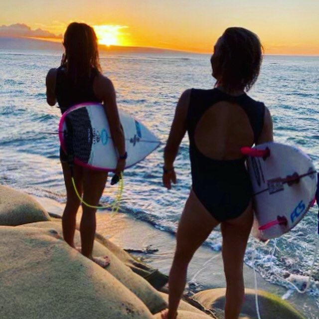 Sally_Fitz's tweet photo. Stoked to celebrate this legends Birthday Hawaiian style ๐
๐All the Birthday energy to you #KeelyAndrew ๐ค https://t.co/p88iO4f7PD