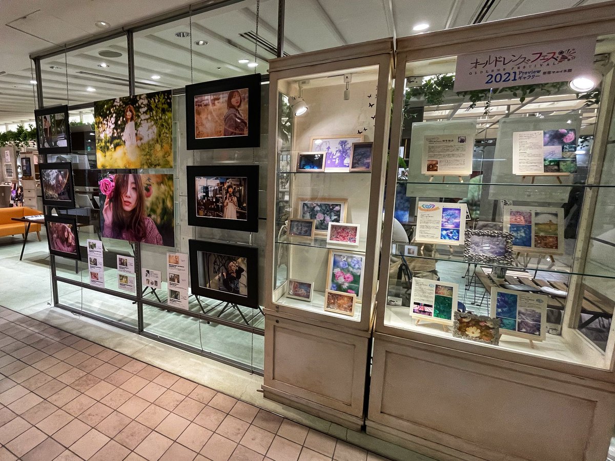 2ndbase By Sanpoucamera 昨日 新宿マルイで開催されているオールドレンズフェス21previewにお邪魔してきました お隣 スターバックスのコーヒーを飲みながら作品が見られる ゆったり空間で時間を忘れてしまいそうでした 土日はトルノさんによる