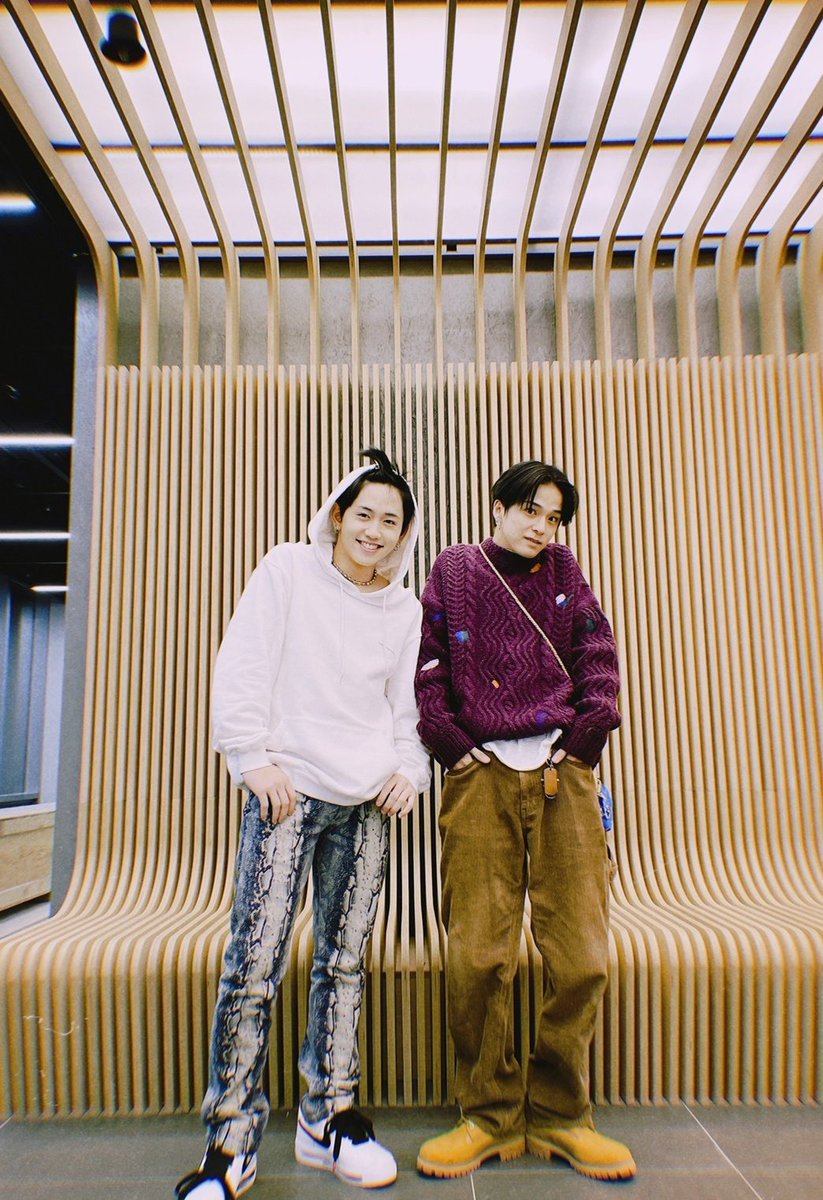 ট ইট র Treasure Asahi 아사히 マシと一緒に写真を撮りました 今日は幸せになりましょう Mashiho 마시호 マシホ Asahi 아사히 アサヒ