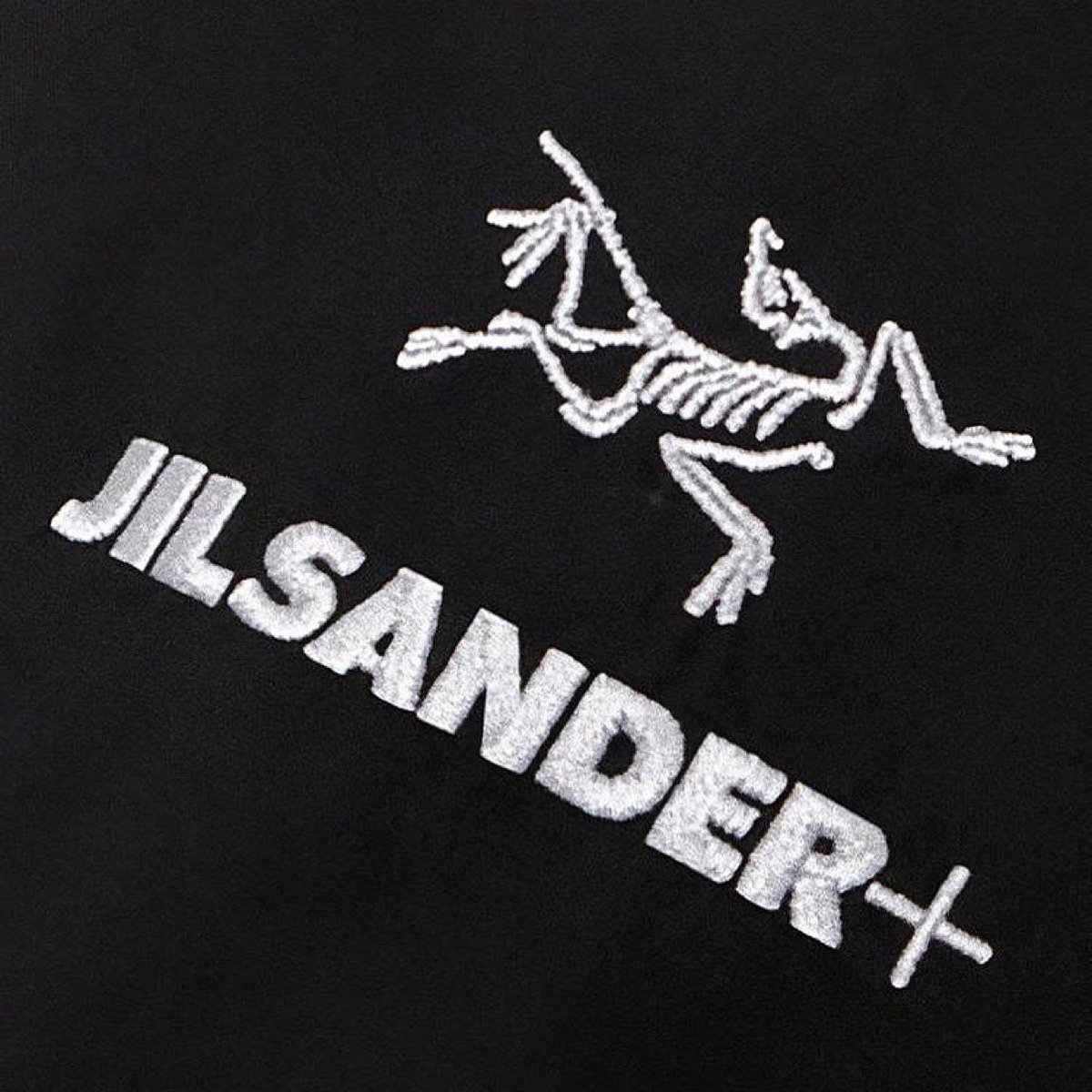 Uzivatel 𝐔𝐏 𝐓𝐎 𝐃𝐀𝐓𝐄 Na Twitteru Jil Sander Arc Teryx ジルサンダーの新ラインとカナダ発のアウトドアブランドによるコラボコレクションが21年10月に発売予定 ジルサンダープラス アークテリクス 詳しくは記事をチェック T Co