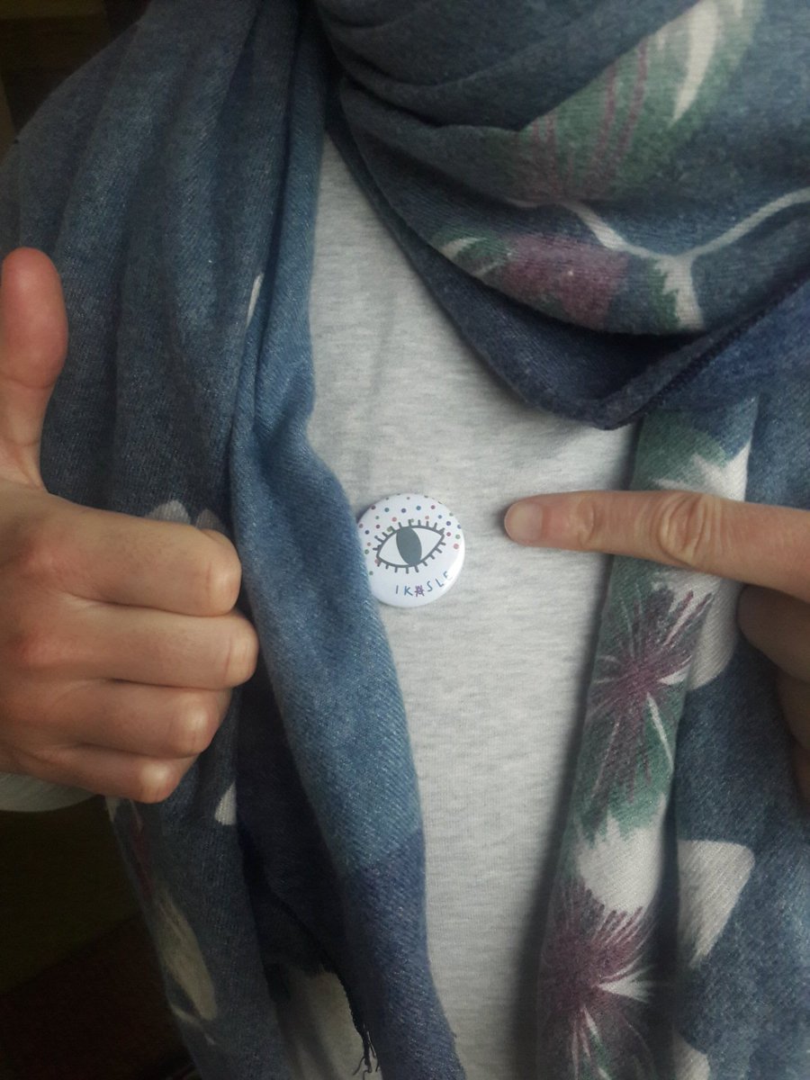 MariaGrayTweets's tweet photo. Kaixo @euskaraldia

Gaur euskara eguna da!!! 
Today is the day of the Basque Language.

I am wearing my "txapa" with pride! Eskerrik asko @MondragonTA Intergrating into Euskadi eta euskara ikasten!! Hurrengo urratsa #belarriprest 

#euskaraldia #euskara #euskadi #euskalherria https://t.co/mvPuPGKQzc