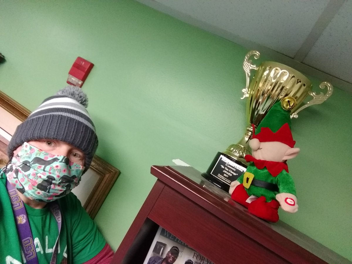 Too easy...#thisisnorthwoods #selfiewithelfie <a href="/ColleenKnauer/">Colleen Knauer</a>  <a href="/NWMSNighthawks/">NWMS Nighthawks</a>