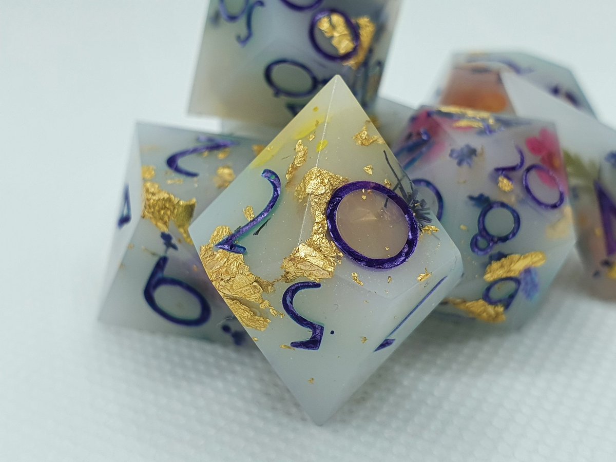 MilitaryMice's tweet photo. Squeek Squeek! 
We're the Military Mice, and right now we're participating in the bestest of holidays, #Dicember! Here are our creations for the first two days!
Join us on this adventure both here and on our Instagram.
- Lieutenant Squeaks
#Dice #Dicemaking #ArtisanDice https://t.co/qruGSVT521