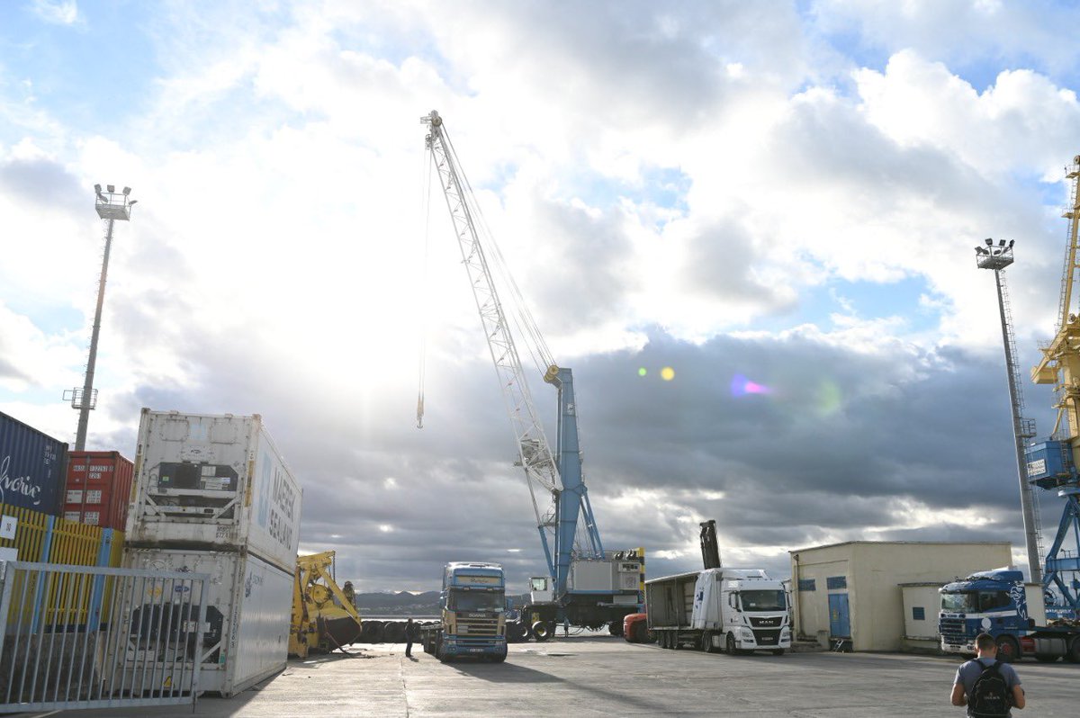 DurresPort's tweet photo. Cloudy or not, @DurresPort  terminals are always a sight to behold...⛅️
#Maritime🇦🇱⚓️🚢 #picoftheday #cranes🏗 #shipping #dockslife
#thursday #midweekskies🌤 https://t.co/5Ng297EwIQ