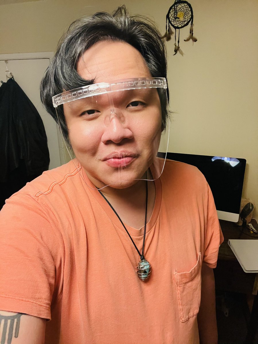 imsoraymond's tweet image. Medyo gusto ko tong face shield ko kasi parang nakakapayat. 🤣 #puyatproblems