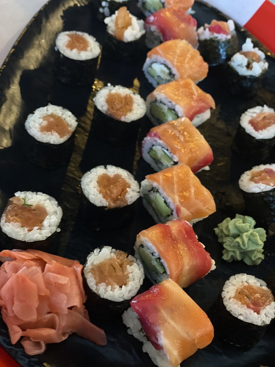 Elin 🥢 tweet media