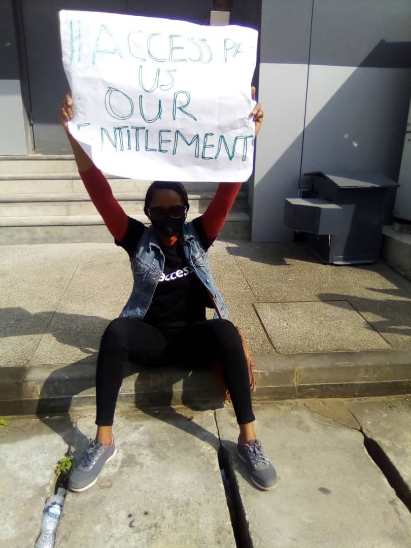 IdrisAb91351706's tweet photo. #payusourentitlement 
We're calling on concern Authorities should come to our aids access Bank refuses to pay us our entitlement.

Access Bank MD Herbert your decision is inhuman after serving you for years. https://t.co/r8PDHKzQop
