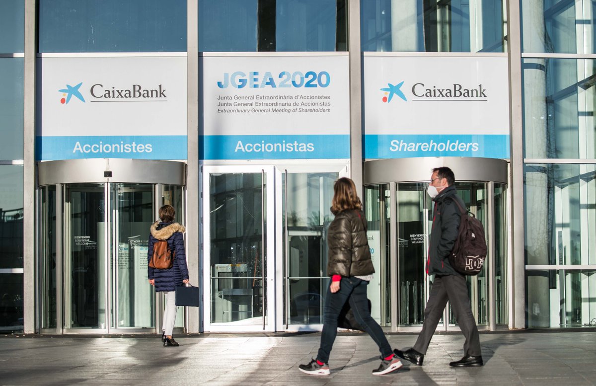 caixabank's tweet photo. ⌚ A las 11 horas, celebraremos la Junta General Extraordinaria de Accionistas 2020 #JuntaCABK.
📺 Puedes seguirla en directo y acceder a toda la información desde
https://t.co/2YdF0p4na6 https://t.co/NlTrzXxLsM