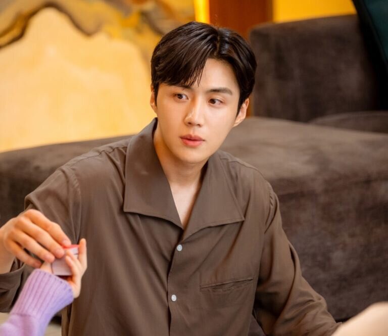 yooreehh's tweet photo. HE IS AGING LIKE A FINE WINE https://t.co/bYmZjmV0m9