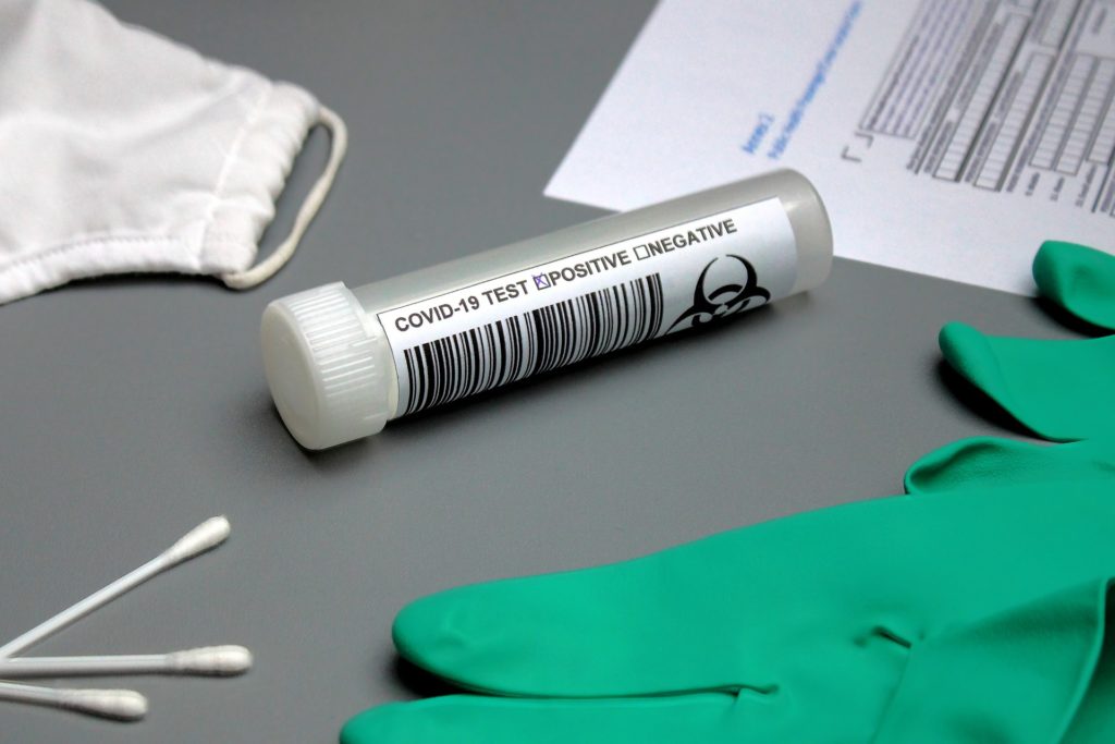 WC considers mini lockdown, as SA records over 4000 new Covid-19 infections in a day https://t.co/uETogO5QhN.
#Covid19SA https://t.co/pn5sS5wJw7