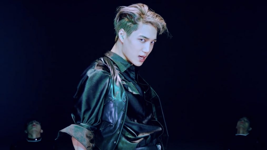 kaisources's tweet photo. kai’s facial expressions make every choreography better #카이 https://t.co/cU2IBCIPmt