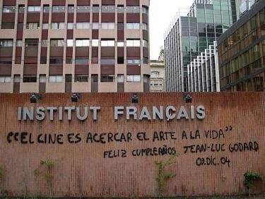 Hoxe cumpre 90 anos o máis grande entre os grandes e para felicitalo recuperamos esta fermosa imaxe de @paulaarantzazu Feliz aniversario Jean-Luc 💜