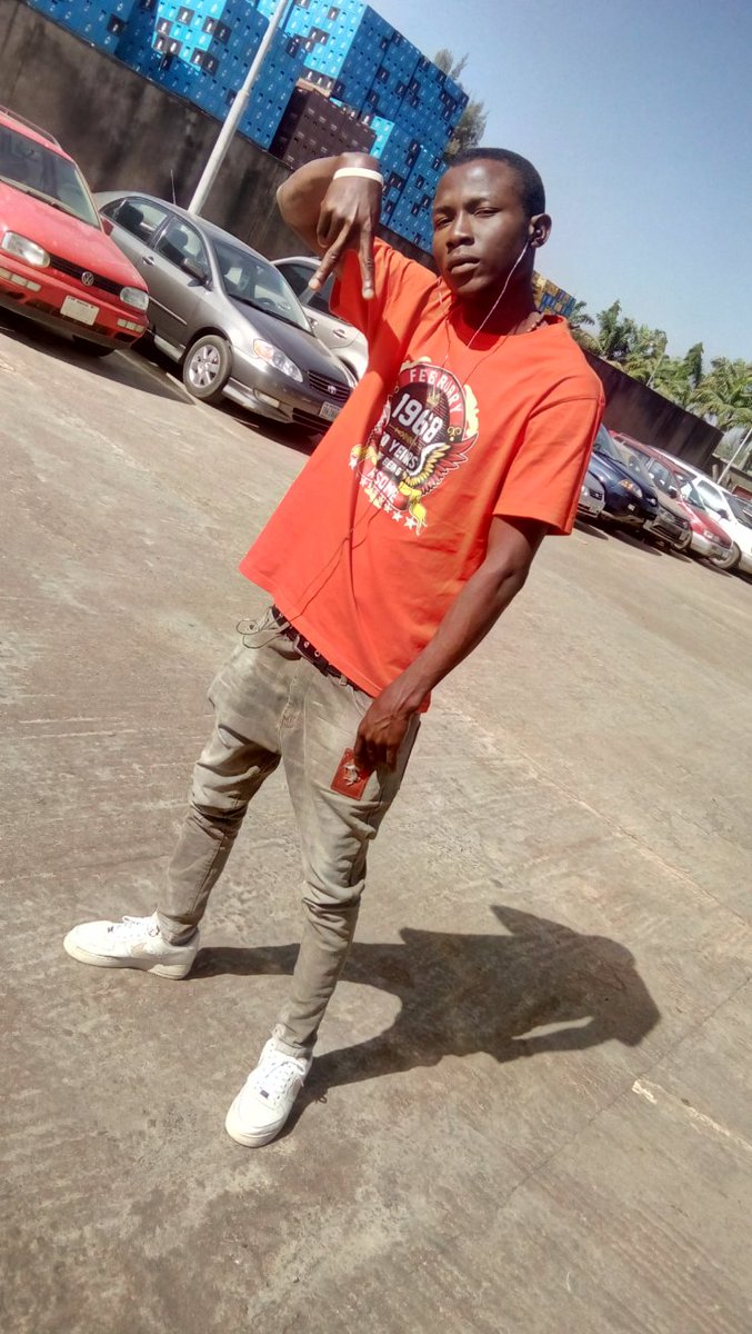 BadboiBbk's tweet image. The picture might be perfect, but it can never show the real you. The Tape drops Tomorrow #04dec
#Peterocktape
#Motharecords
#Boikillah