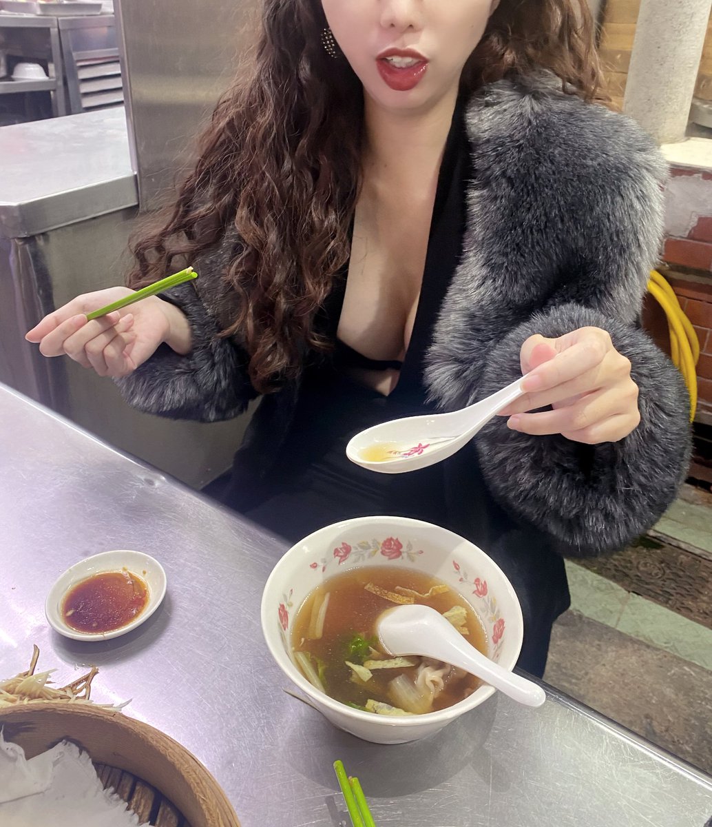 嘉義一日遊⋯

🔞聯誼
🏜出遊
📸外拍
👩‍❤️‍👨約朋友
🥘吃吃喝喝
#夫妻#情侶#聯誼
+❤️。  🎙留言   🔁轉推
歡迎♻️跟隨 https://t.co/fYJBeek4e3