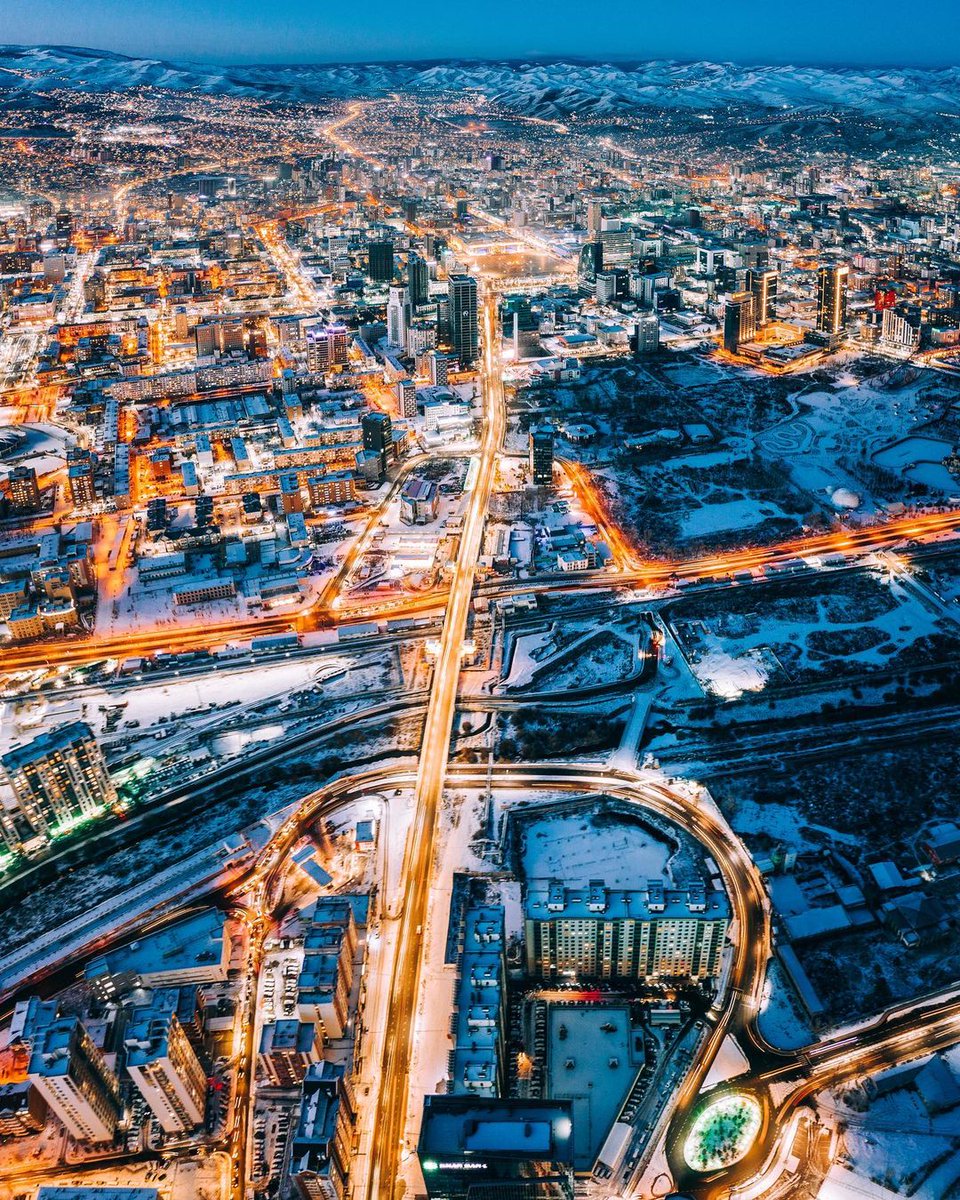 Winter is here and we're blessed with this beautiful scenic night view of our city captured by @khantushigkh. Stay safe everyone! #shangrilacares