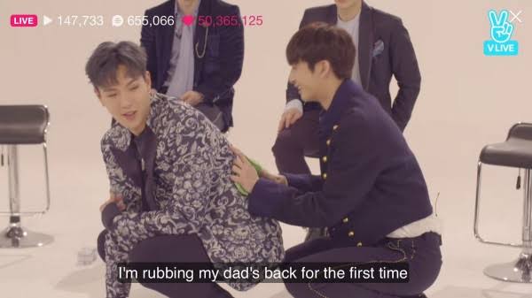 Q: Do you have any message to your Australian fans?Wonho: