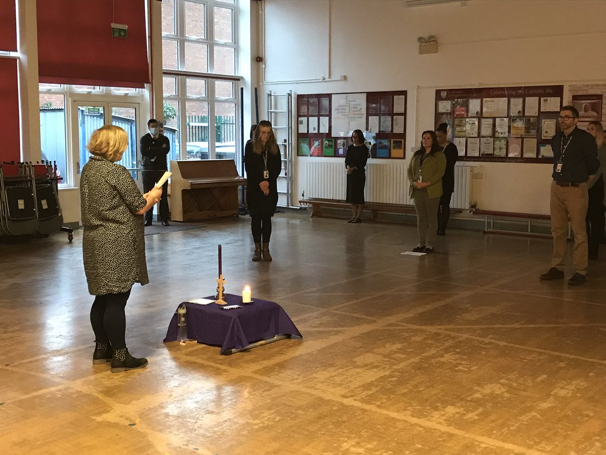dunstan_st's tweet photo. Our staff gather each morning to reflect and pray together. It’s a very calm few minutes before the day starts!! https://t.co/T35I2KieS0