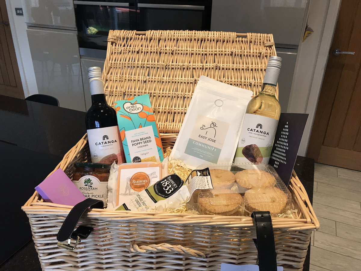 Thanks <a href="/OldMillAFP/">Old Mill</a>. It’s beginning to feel a lot like Christmas!  Awesome local produce Christmas hamper.  What a lovey gift for all at Old Mill.  #Christmas2020 #SupportLocalBusinesses