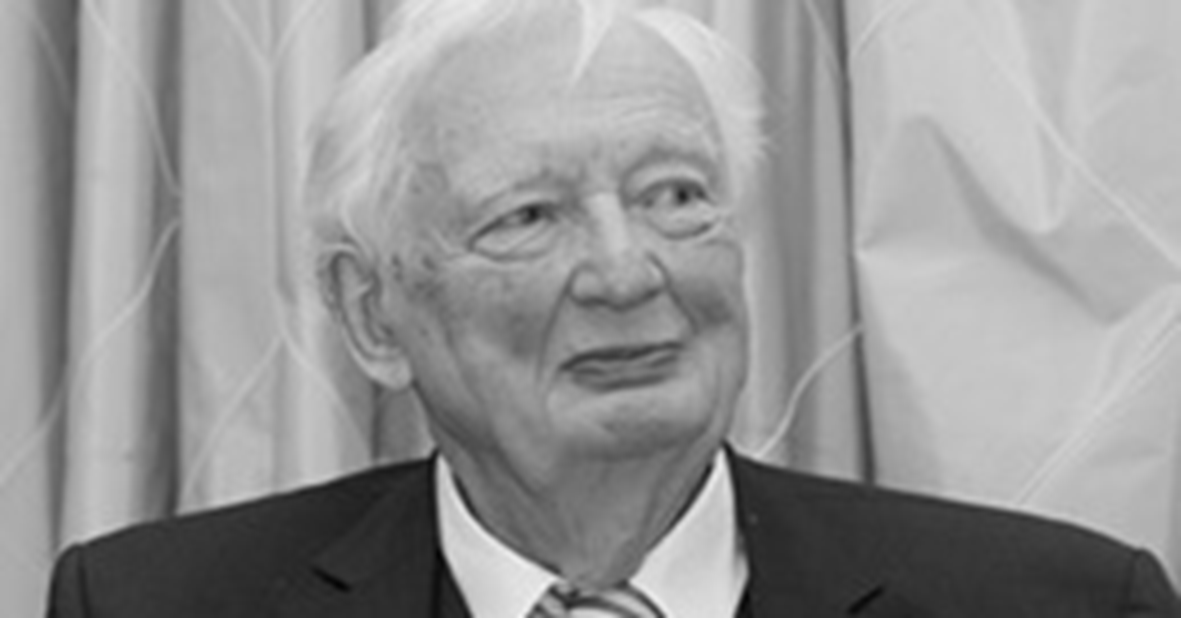 HayekSociety's tweet photo. Wir trauern um unseren Gründungspräsidenten Prof. Dr. Christian Watrin, der am Dienstag im Alter von 90 Jahren verstorben ist. Als einer der bedeutendsten liberalen Ökonomen seiner Zeit trat er stets für eine marktwirtschaftliche Ordnung ein, die Freiheit und Fairness verbindet. https://t.co/uWvhQndD1A
