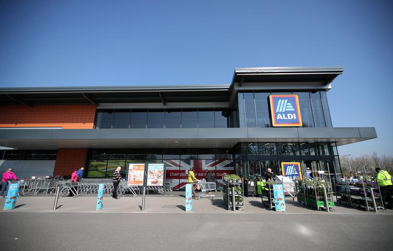 Aldi UK to return full value of business rates relief https://t.co/JfIr2MsbhE https://t.co/VhudIsiwDi
