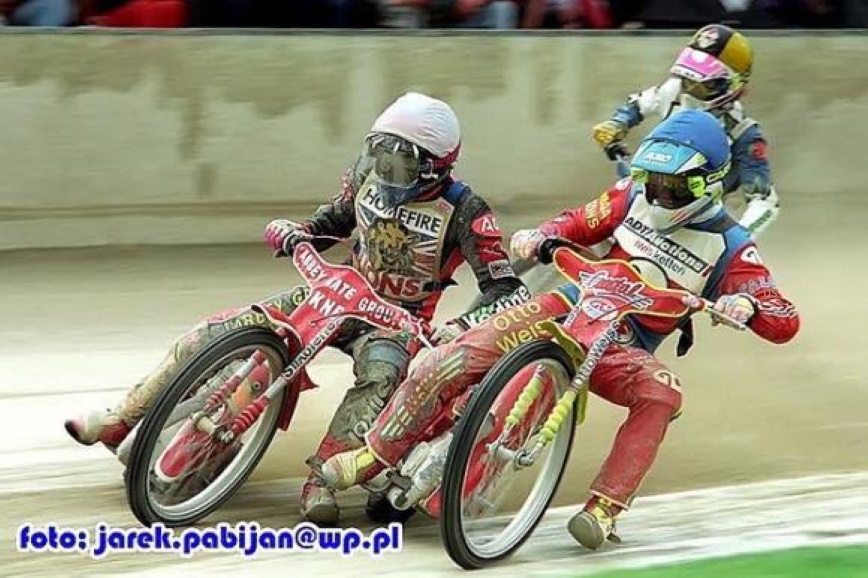 UprightSpeedway's tweet photo. I know what we need to brighten up a dull and damp Thursday morning

These lads

            👇 https://t.co/MCjXjvsasT