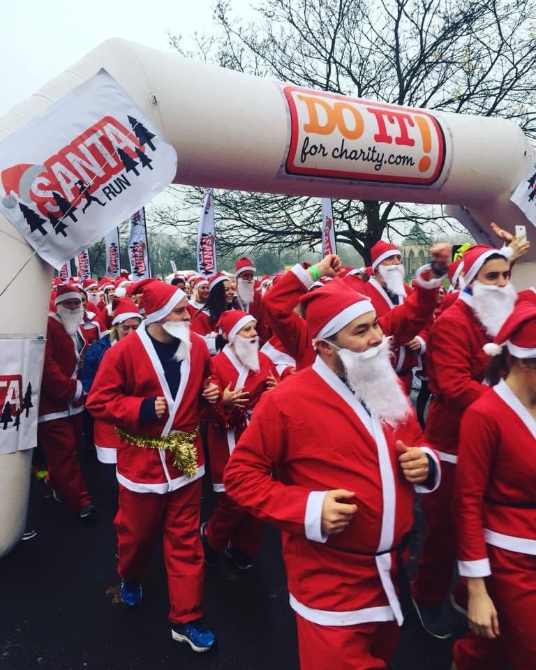 olly_stock's tweet photo. Missing that event life right now, especially the epic festive period ones. @skylineevnts #SantaRun2017 #EventHost https://t.co/tTqxsypSDI