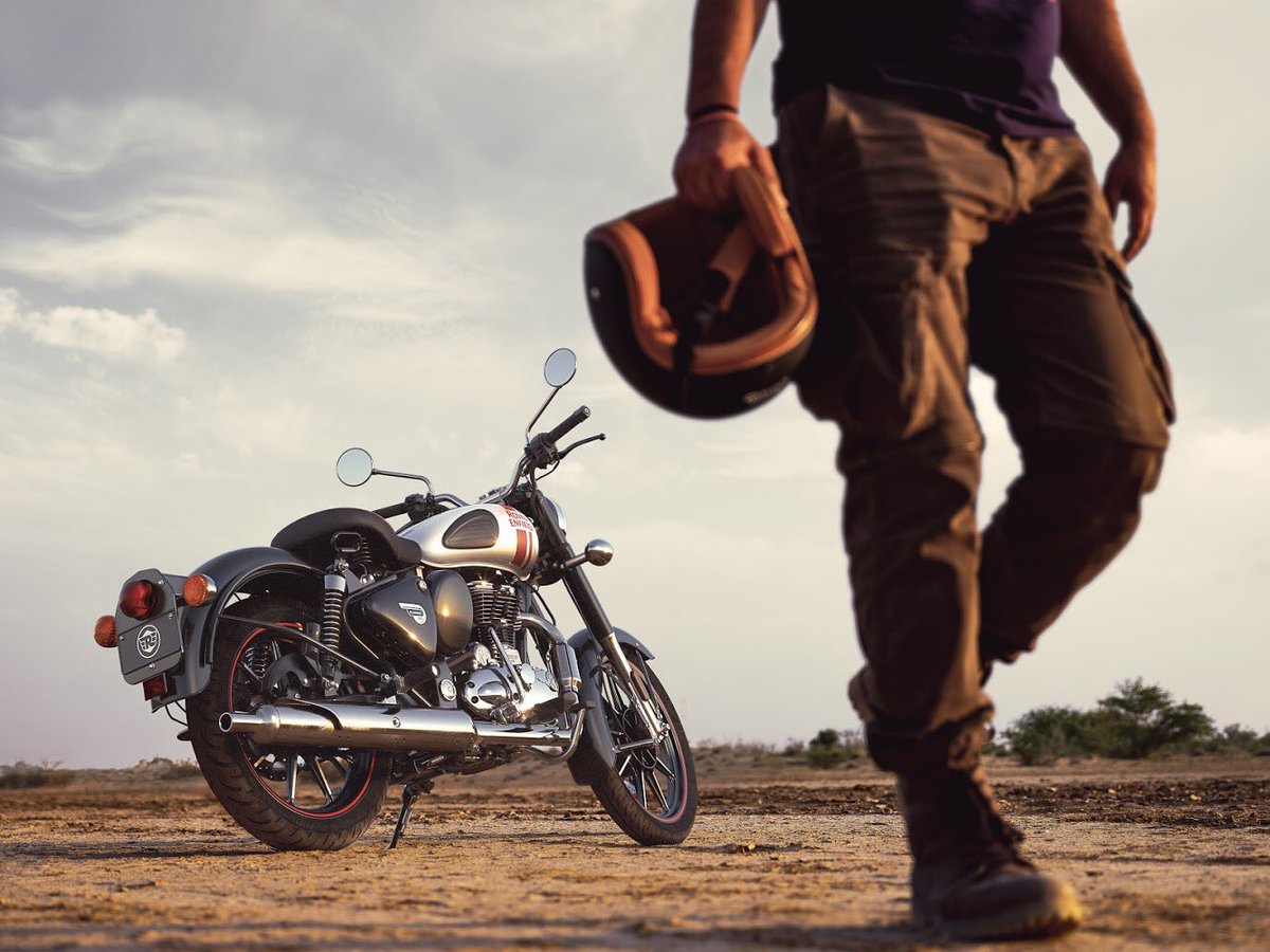 Royal Enfield on X A timeless design arrives in an all new colourway. The Royal Enfield Classic now also in Metallo Silver. Visit https t bNPs35ymuw RoyalEnfieldClassic Classic350 RoyalEnfield Ride...