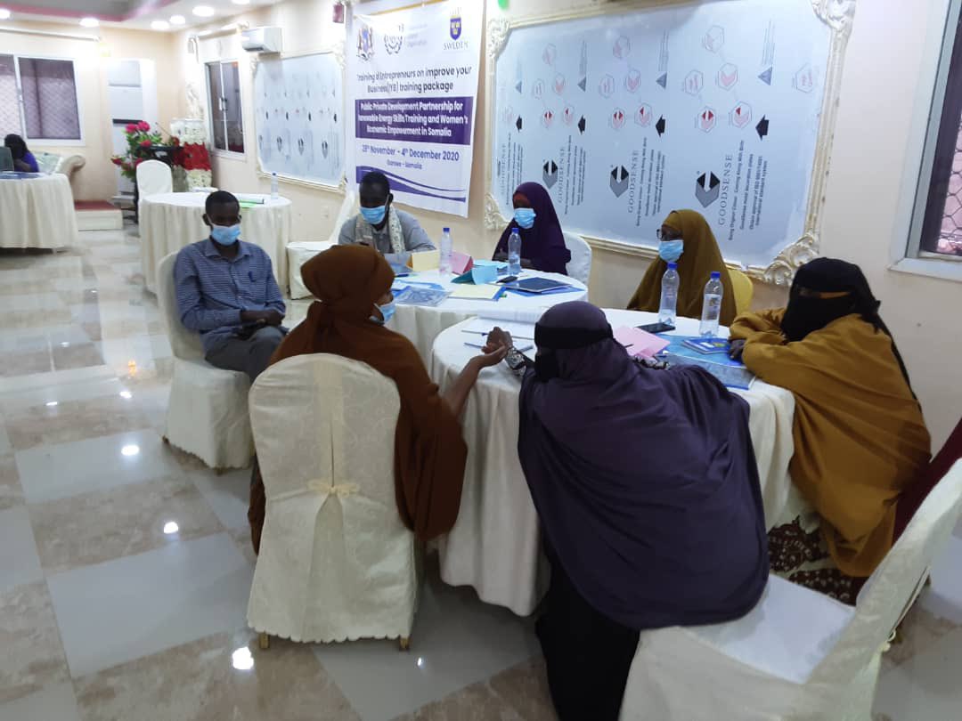 Happening Now! 31 entrepreneurs in #Garowe #Somalia are attending the #SIYB Improve Your Business training package! The training is 100% led by Somali trainers certified by the <a href="/ilo/">International Labour Organization</a>.
#womenentrepreneurs #capacitybuilding
<a href="/SomaliaMolsa/">Ministry of Labour and Social Affairs</a> <a href="/SwedeninSomalia/">Sweden in Somalia</a> <a href="/ILOSomalia/">ILO Somalia</a> <a href="/Sida/">Sida</a>