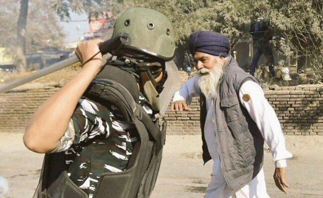 ndtv's tweet photo. Farmer In Viral Image Says Hit Multiple Times By Cops https://t.co/UQO6TPlWZd #FarmersProtest https://t.co/lR6DPgnzoK