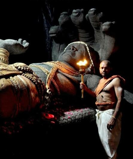 3.Brahma emerges on a lotus emanating from the navel of the Lord. The deity of Padmanabha is covered with Katusarkara yogam. the unique statue of Padmanabhaswamy—the form of Vishnu, who is in the pose of Anananthasayanam, that is, in an eternal mystical dream(3/N)