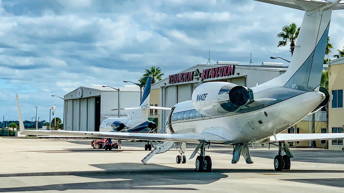 Beautiful Thursday out on the ramp. Thanks for the visit @RenniaAviation #ramplife . #yelvingtonjetaviation #Jet #falcon20 #gulfstream #DaytonaBeach #CustomerService #Aviation #kdab #avgeek #FBO #FiveStarService #privateairterminal #corporatejet #jetlife #techstop