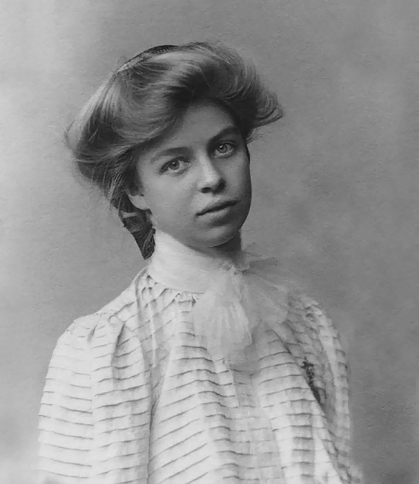 "eleanor, he's your cousin""i know. but he's cute."