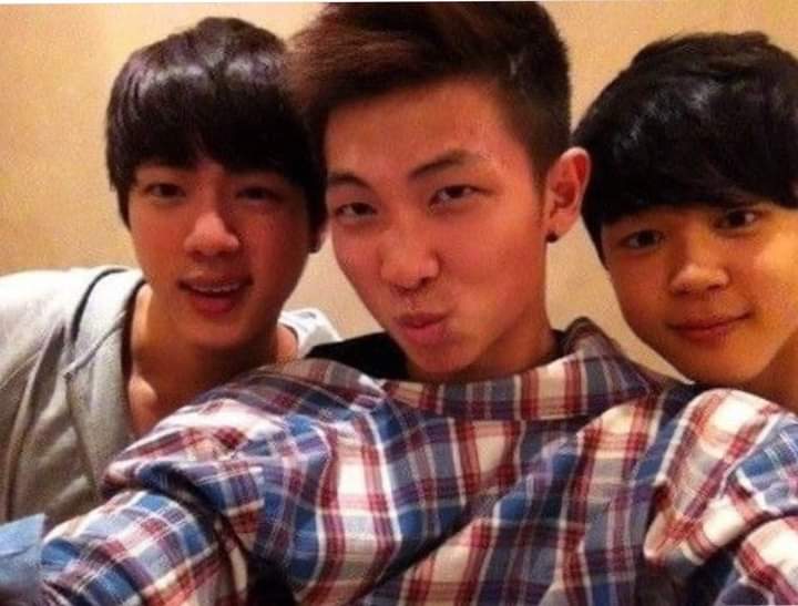 Mac_Min10's tweet photo. HAPPY BIRTHDAY JIN-AHH☺️✨😎 TAKE CARE WWH 😉
@BTS_twt 
#Namjoon
#JIN 
#Yoongi
#Jhope
#JIMIN
#Taehyung
#Jungkook https://t.co/KhGVqa8X1j