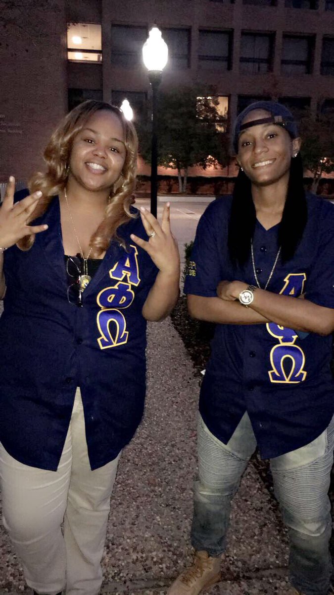 MsYella1989's tweet photo. Happy APOversary to my babies๐ฉ๐๐ 4 yrs in the game๐๐ & forever to go๐ค๐ฝ#FCH3Pc https://t.co/KEGBkoUGdn