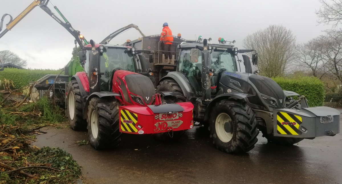 nevdavies4's tweet photo. Wendi peni , Abergavenny!!! #treeclearance #woodchip #biomass #kobelco #molsons #exak1 #heizohack #fuelwoods #valtra #broughan #westisbest #birch #chrishill https://t.co/7dC575YYXQ