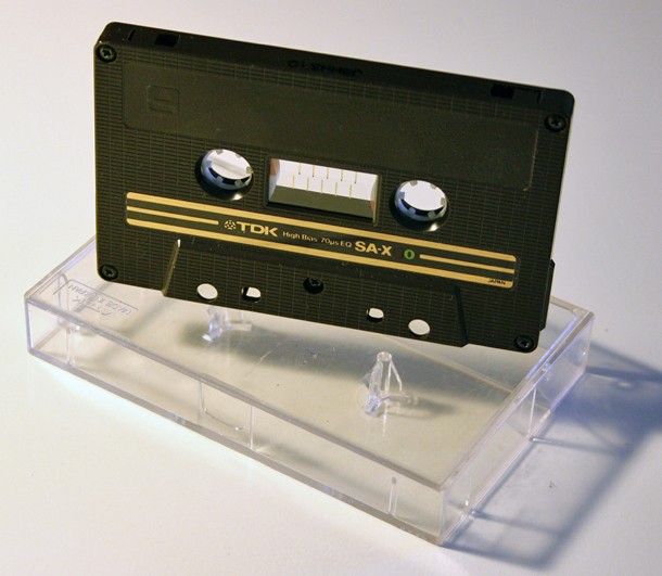tapemonitorblog's tweet photo. A C-0 ?!?!? There is a reason, read it here: https://t.co/EWT9qANHXG #cassette #compactcassette #cassetteculture #tape #tapehead #vintageaudio #kazetak #magnetofon #vintageaudio #кассета #касета #kaseta #tdk #tdksax #c0 https://t.co/Z1EsI96FpD