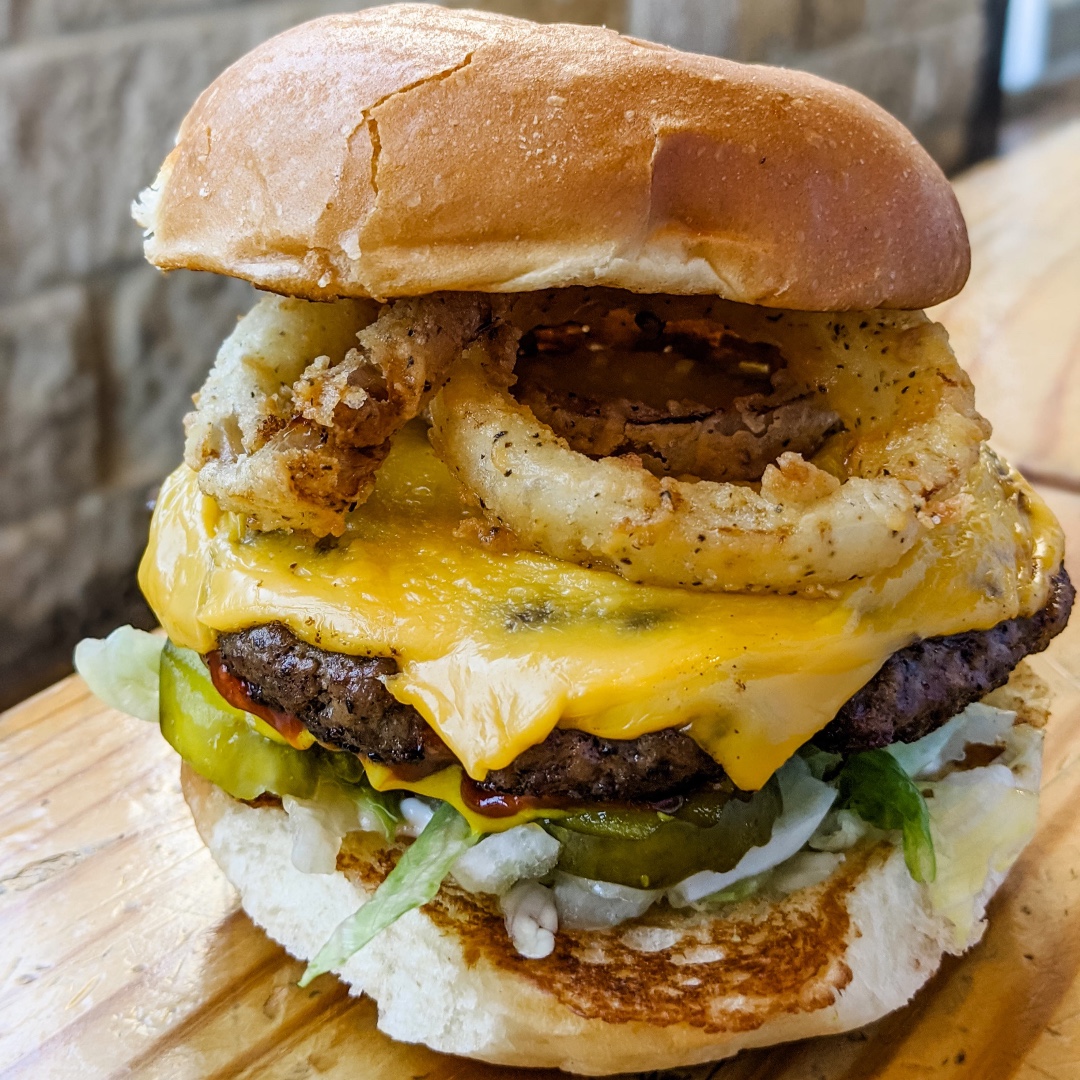 Onion Rings for the win🙌 #mightyfineburger #burger