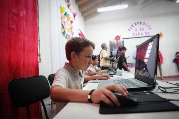 También tenemos previsto convocar otro llamado para la adquisición de conectividad de última milla para dotar de lnternet a las escuelas.

#AgendaDigital