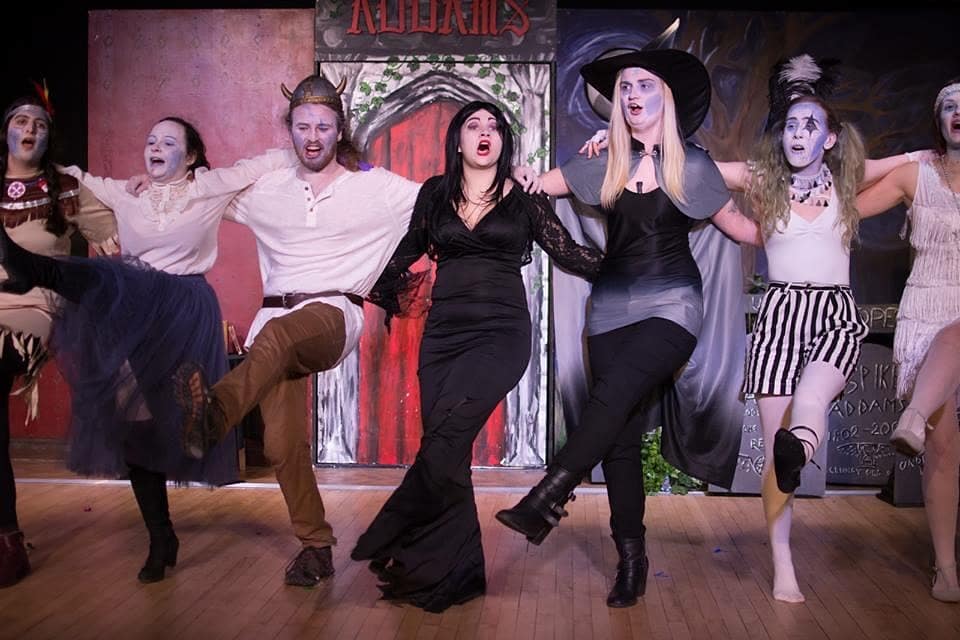 MUGSS's tweet image. 🎶 When you're an Addams 🎶

Throwing back to 2018 when we did The Addams Family Musical! ⚰️

It featured many tombstones, a torture rack and many more 🦇

Stay tuned for more #MUGSSThroughTheAges 🔊