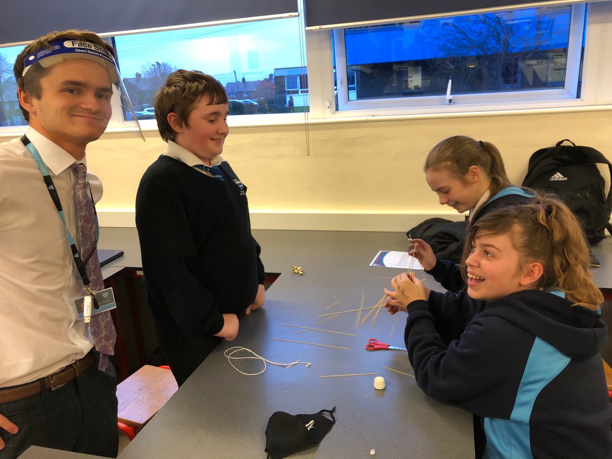 NorhamScience's tweet image. STEM club loving the spaghetti tower challenge! @norhamhigh