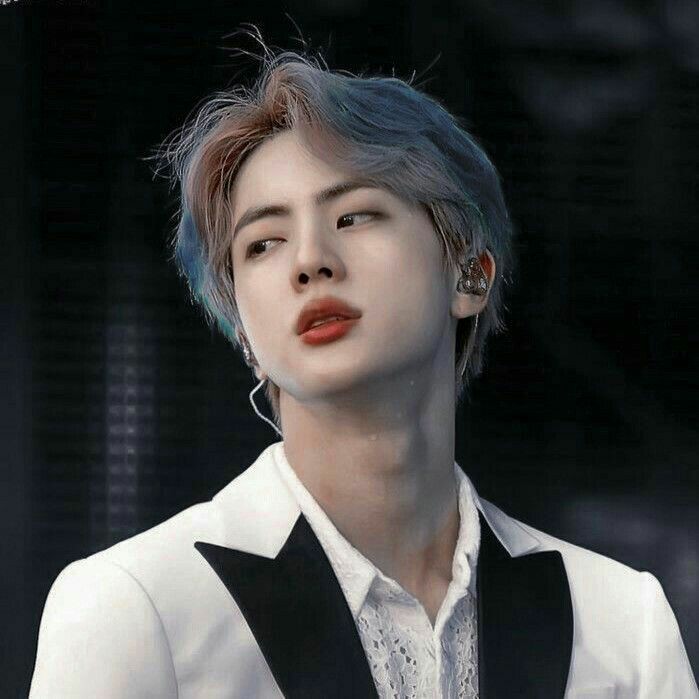 vien_xy's tweet photo. #KIMSEOKJIN 
#JINDAY 
#BTSARMY 

Happy birthday  to our world  wide handsome https://t.co/Q00tLlbLyX