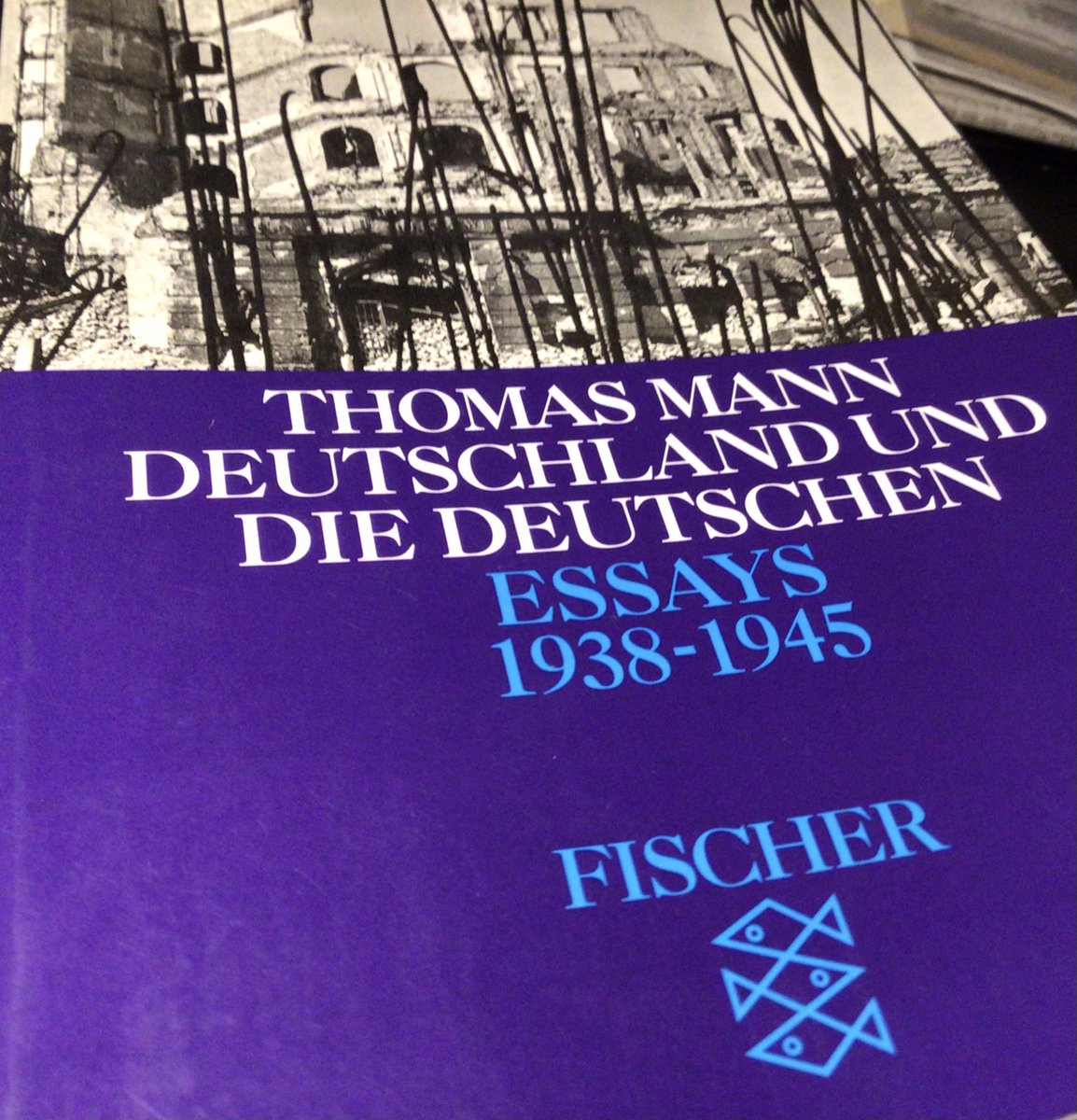 KlausW_Pohlmann's tweet photo. #ThomasMann
Joseph und seine Brüder (in: Essays 1938-1945) @_s_fischer
#MutuallyMann https://t.co/U1OFKTOBvx