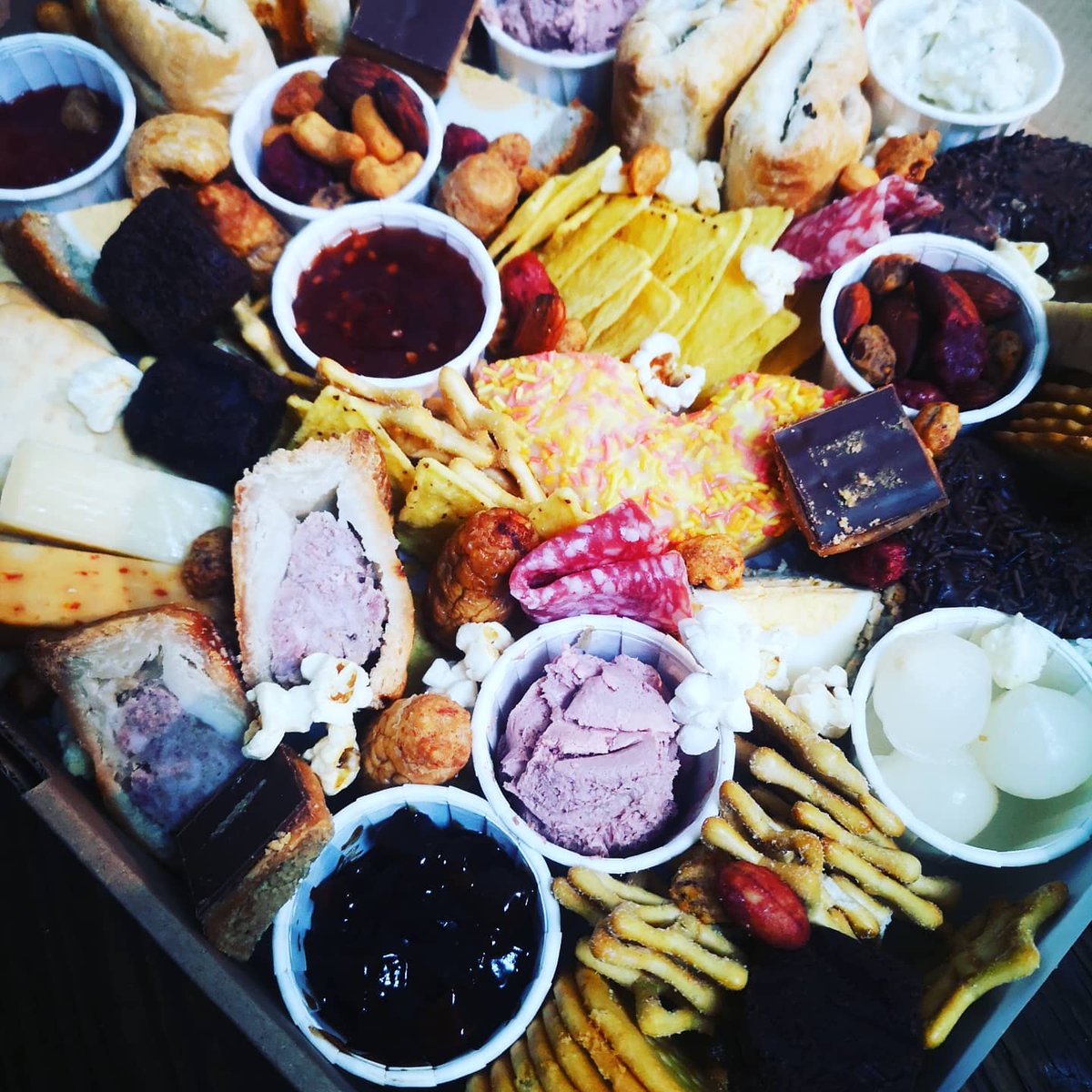 Don't forget taking orders for Christmas grazing boxes, for delivery this weekend, slots limited, as many taken, some availability Fri afternoon, and Saturday afternoon many Thansk everyone #Platters2020 go check out our Instagram @platters2020 ❤️