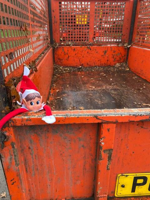 EstatesLoveFun's tweet photo. Oh no....don't bury this #naughtyelf under the leaves! #estatesgroundsteam #mischevious #estateslovefun https://t.co/0kw64QiXMV