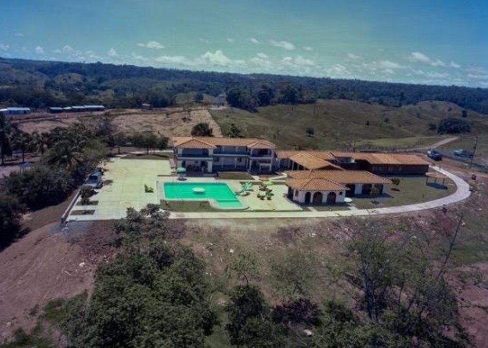 Hacienda Napoles Aerial Hacienda Naploes Pablo Escobar Massive Estate