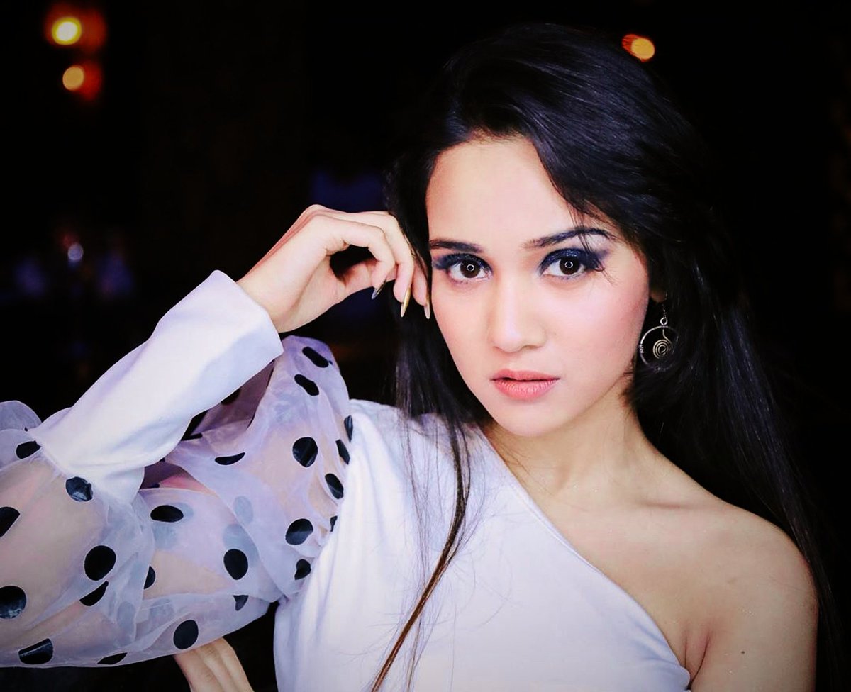 𝓐𝓑 Aesthetic Picture I Vote Ashisingh For Aladdinnaamtohsunahoga Tvpersonalitywithrajbaddhan Bizasia Sabrasradio Rajbaddhan Ashisinghh T Co Ho4xzzxb03