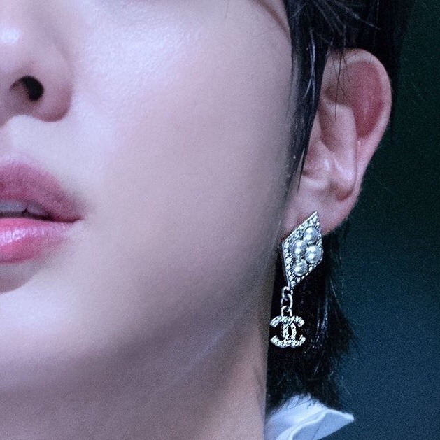 seokjin's details - a needed thread