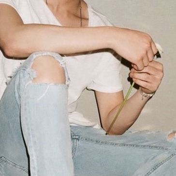 seokjin's details - a needed thread